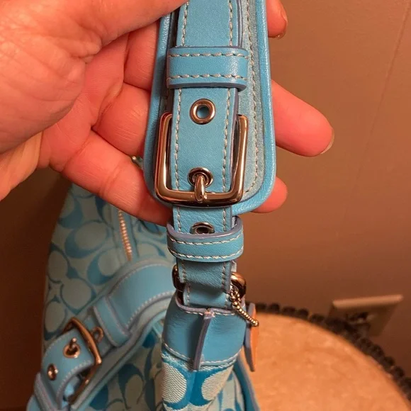 Coach Y2K Soho Buckle Flap Hobo, Shoulder Bag - Picture 6 of 17